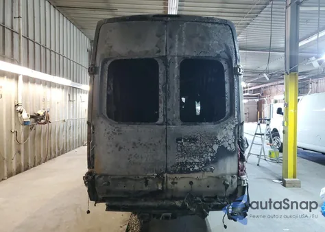 2017 Ford Transit T-250 z USA, uszkodzony, nr VIN 1FTYR3XG9HKA15447